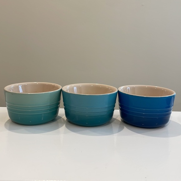 NEW Le Creuset Set of 6 Rainbow/ Multicolor Mini Ramekins - Picture 8 of 8